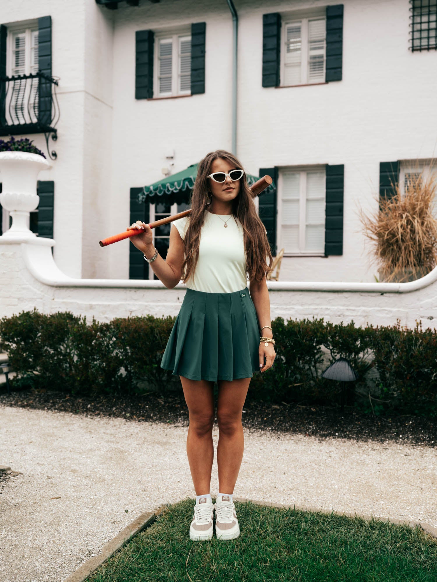 【即完売モデル】adress pleats skirt brack ゴルフウェア Women's Born To Golf Pleated Skirt – Good Good Golf